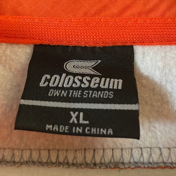 3/4 zip sports shirt - Picture 3 of 3